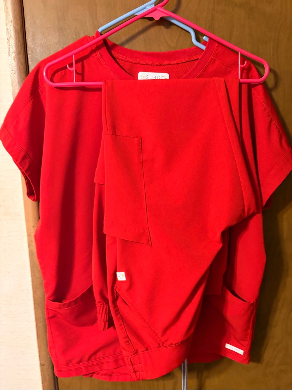 Scrub set - Picture 3 of 5